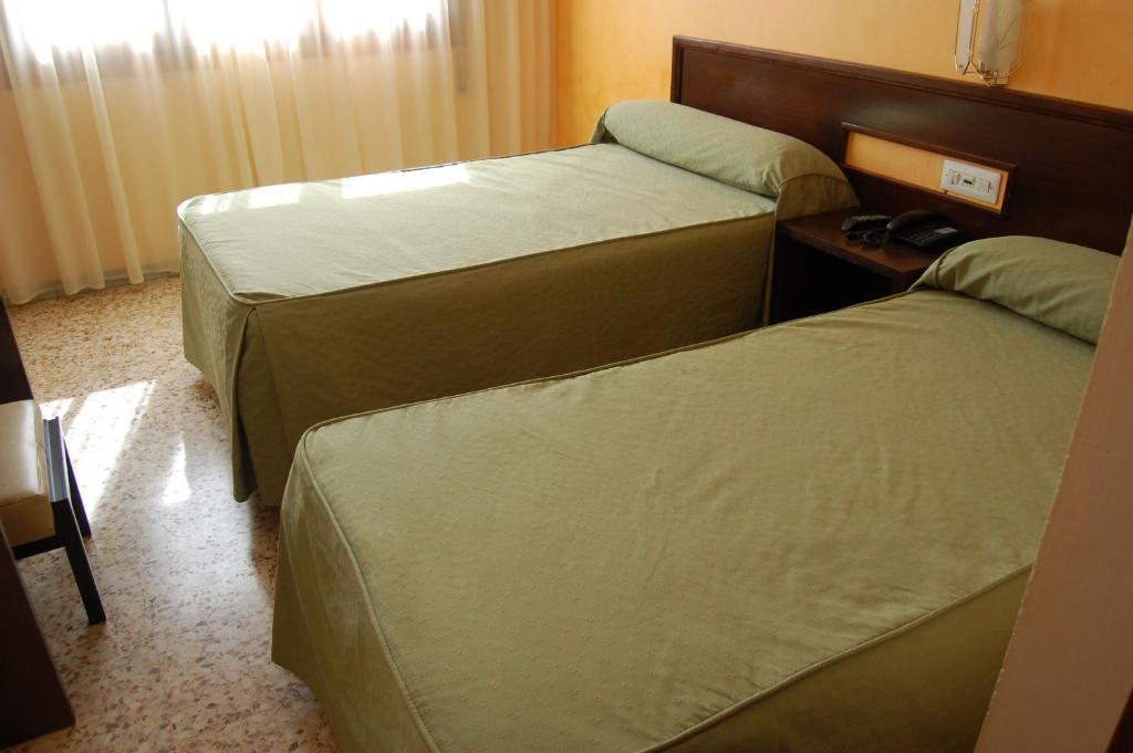 Hotel Balfagon Каланда Номер фото